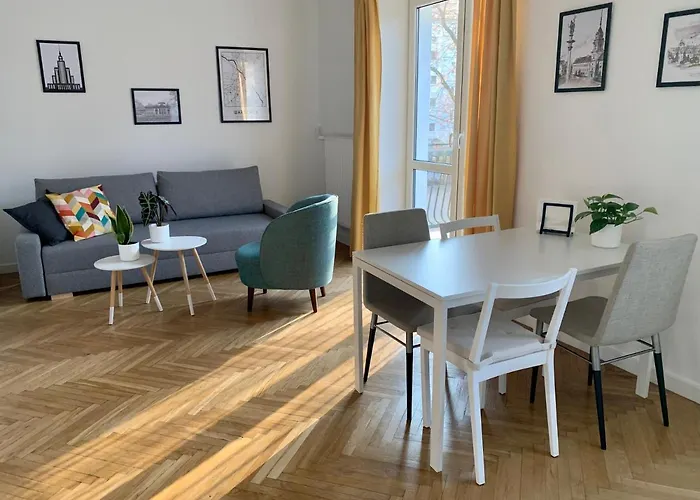 Charming Apartment In Old Mokotow
